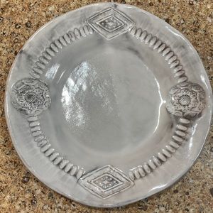 Vietri Incanto Emblem Salad Plate *RARE PATTERN*